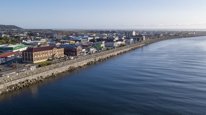 Singles in Greymouth: view of the city
