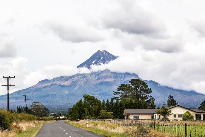 Singles in Taranaki: view of the city